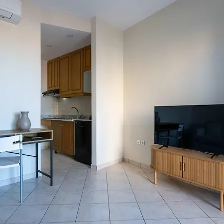 Ipapanti Square By Mediterranean Appartement